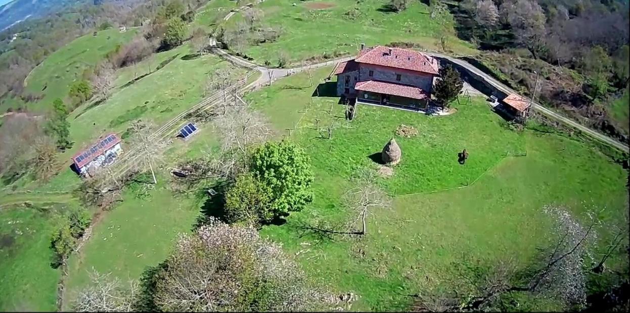 Affittacamere El Conventu Del Asturcon Lago  Esterno foto